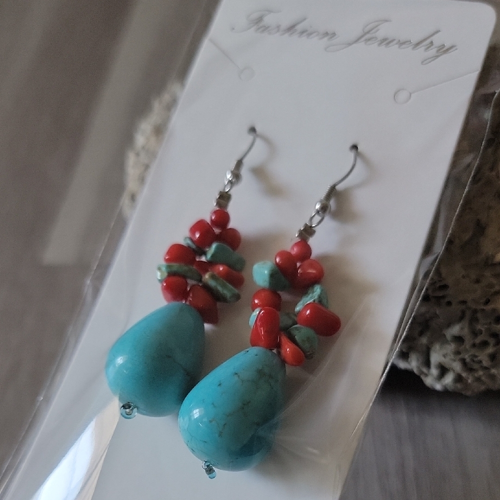 Fashion Jewelry Turquoise and Red Earrings